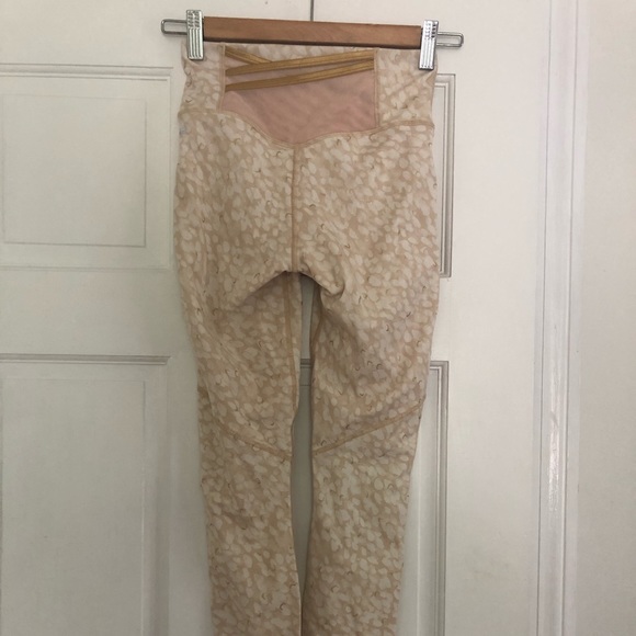 Fabletics Legging - New with Tags! - Picture 4 of 6